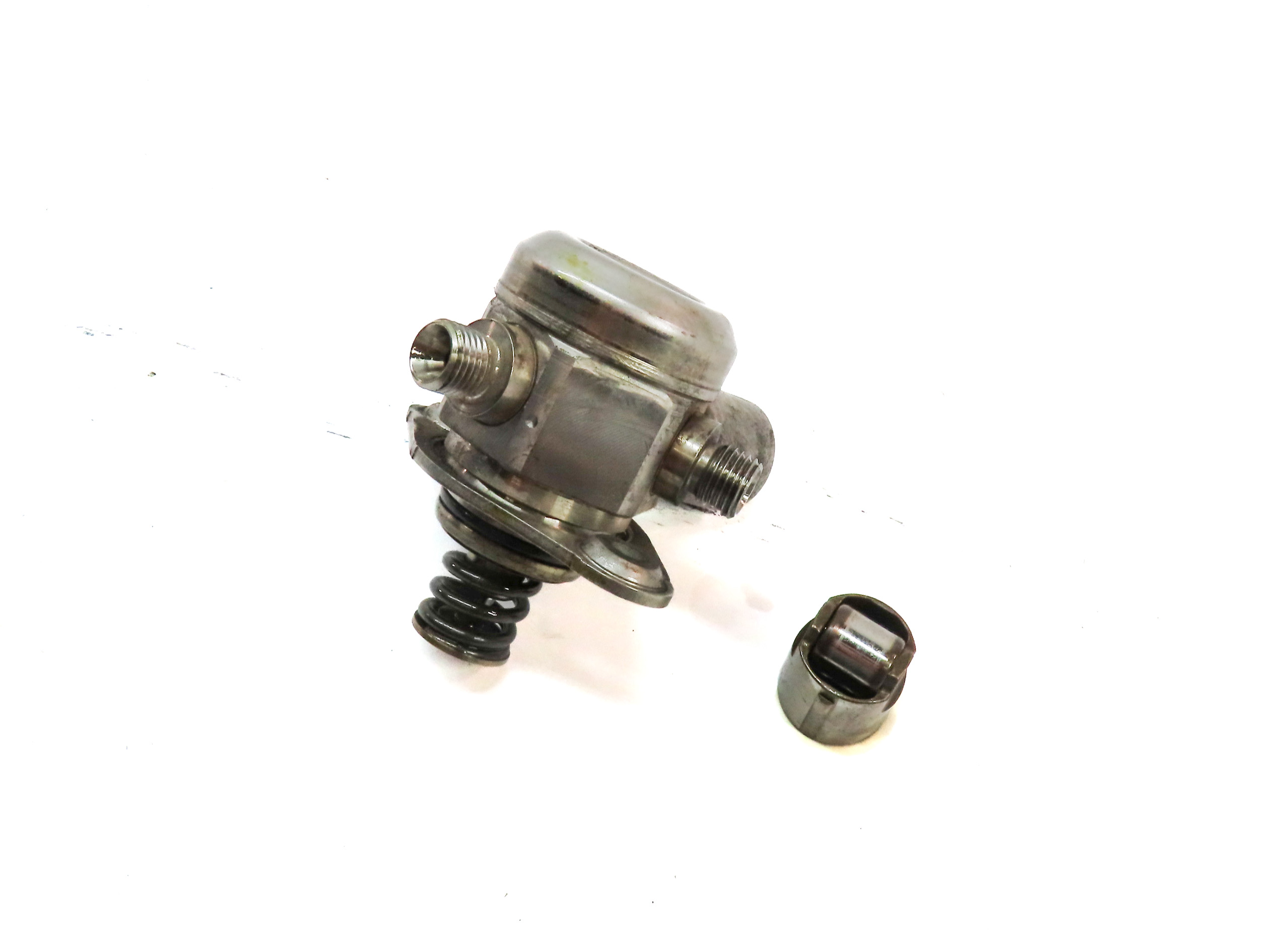 08-14 BMW 550i 650i 750i X5 X6 (F01 F10 E70 E71) 4.4L N63 MECHANICAL FUEL PUMP — exact item pictured